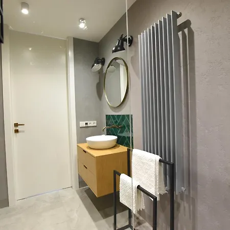 Daire Hit! Skyview Penthouse - W Beskidach *